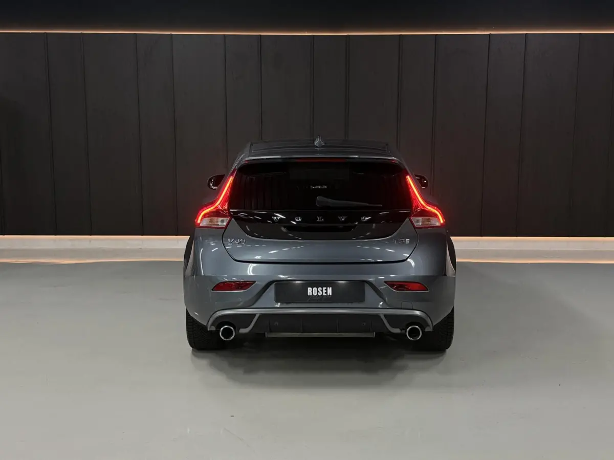 1.5 T3 R-Design|PANO|KEYLESS|A.CAM|LED|HK|STOELVM