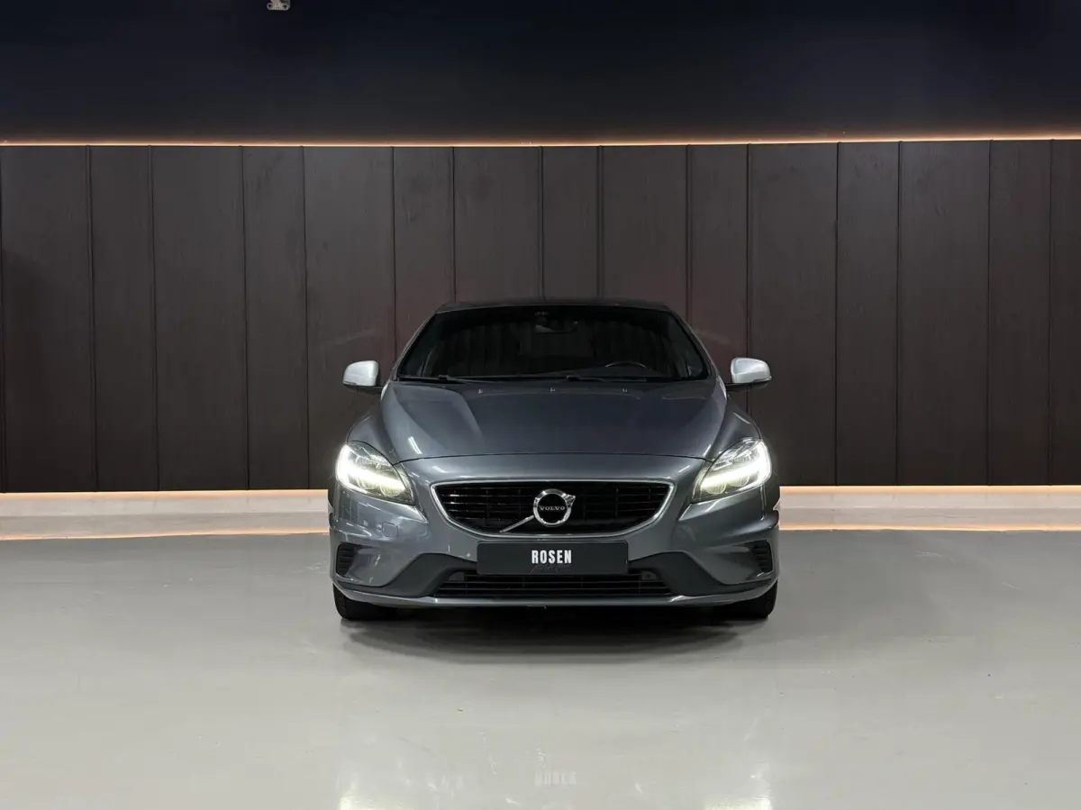 1.5 T3 R-Design|PANO|KEYLESS|A.CAM|LED|HK|STOELVM