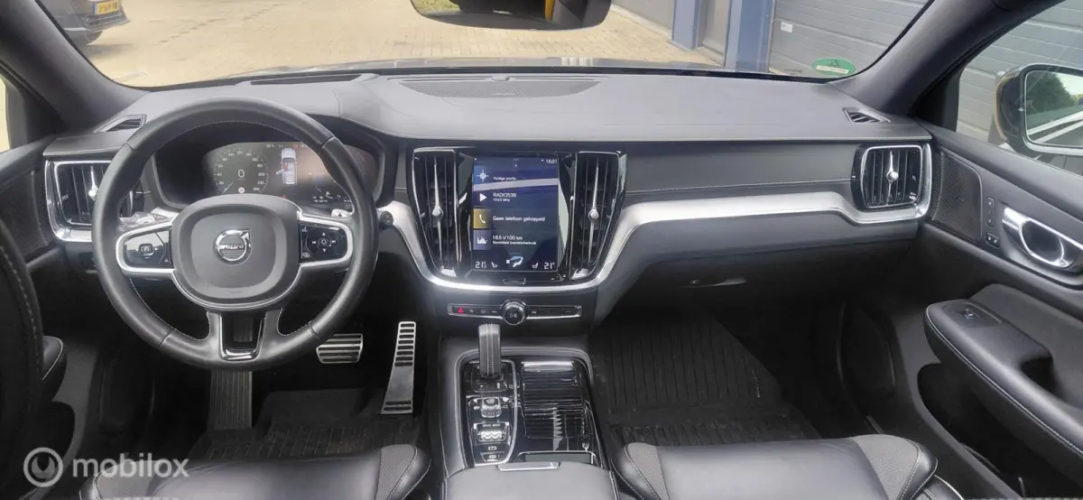 2.0 T8 Twin Engine AWD Polestar Engineered,Pano,