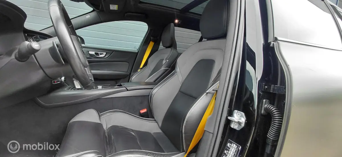 2.0 T8 Twin Engine AWD Polestar Engineered,Pano,