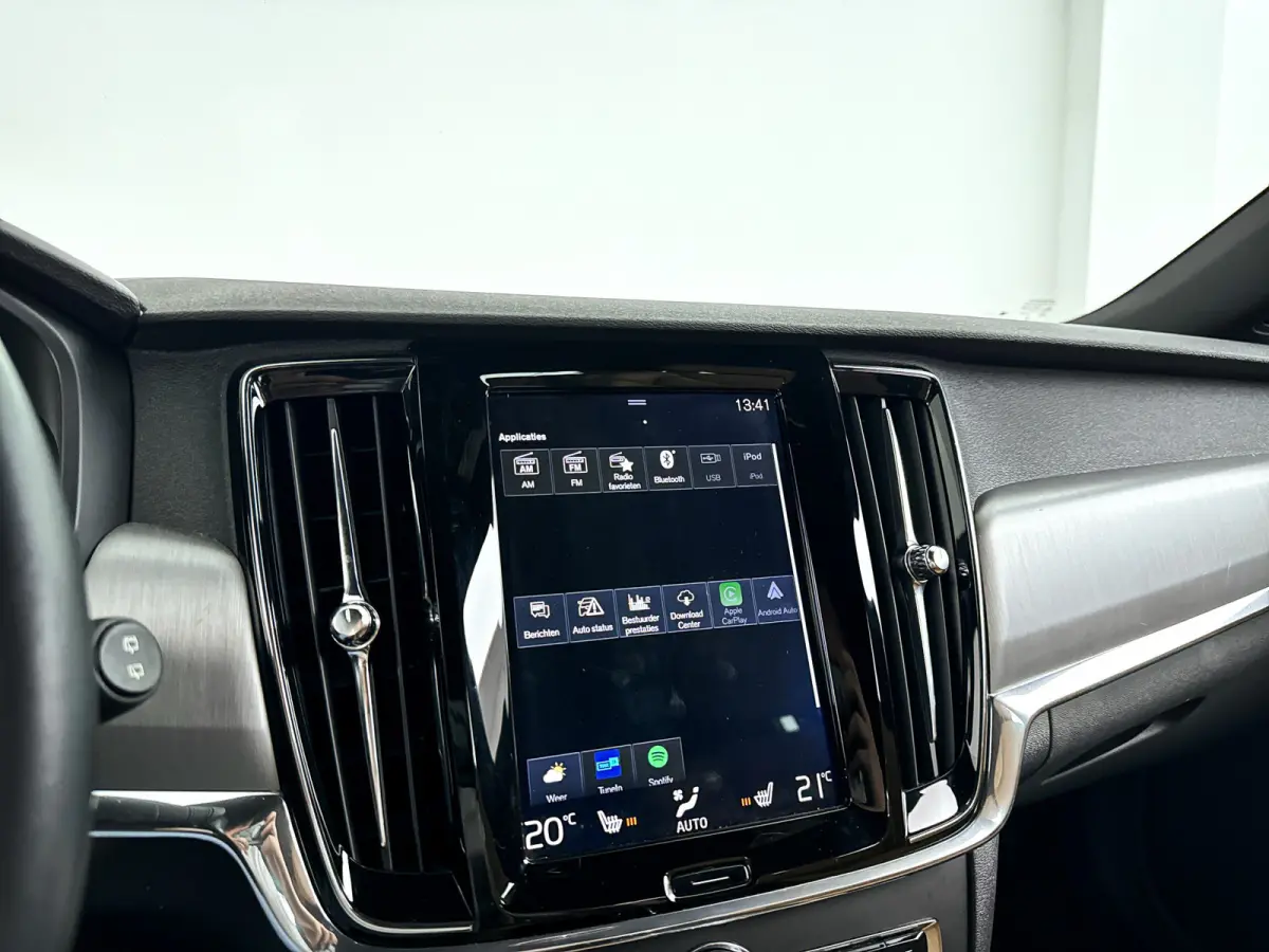 T5 90th Anniversary Edition | Parkeercamera | Stoelverwarming | Cruise control | Trekhaak