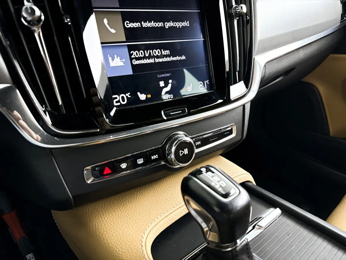 T5 90th Anniversary Edition | Parkeercamera | Stoelverwarming | Cruise control | Trekhaak