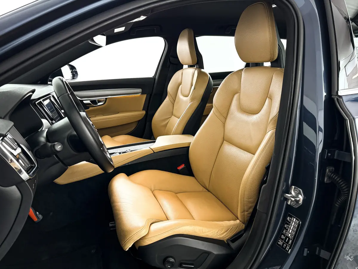 T5 90th Anniversary Edition | Parkeercamera | Stoelverwarming | Cruise control | Trekhaak
