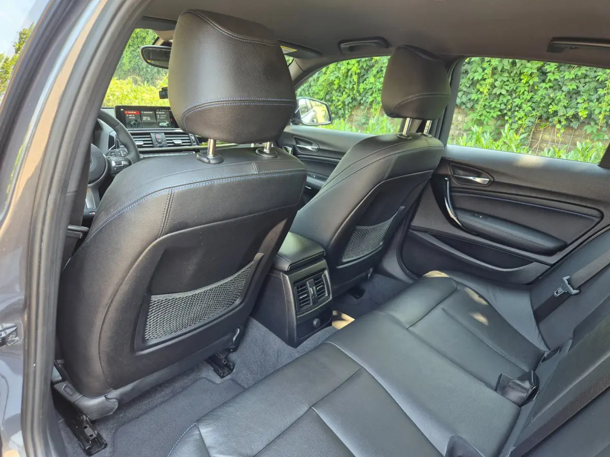 M Sport Edition Apple CarPlay LM Velgen Trekhaak LED NAP Black Panel dash 118i M Sport Edition