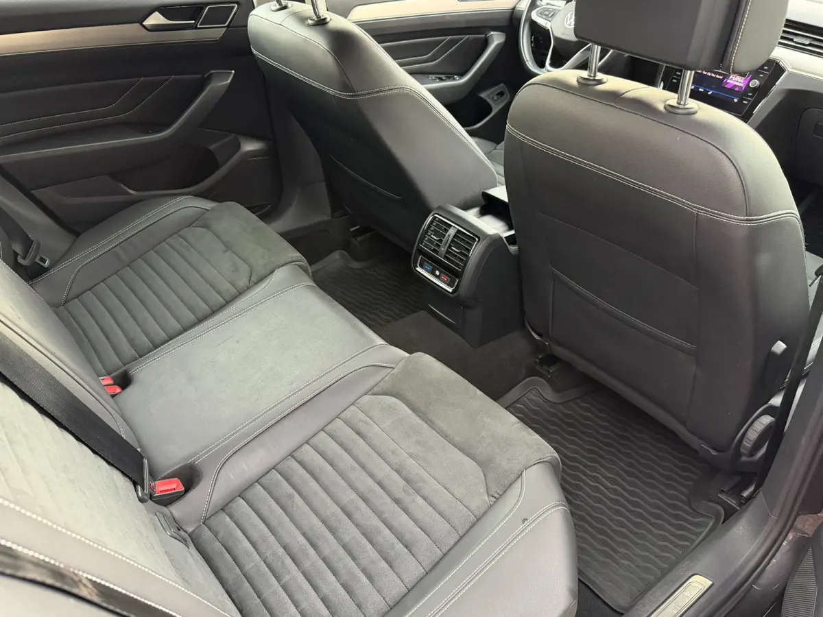 1.5 TSI Business +