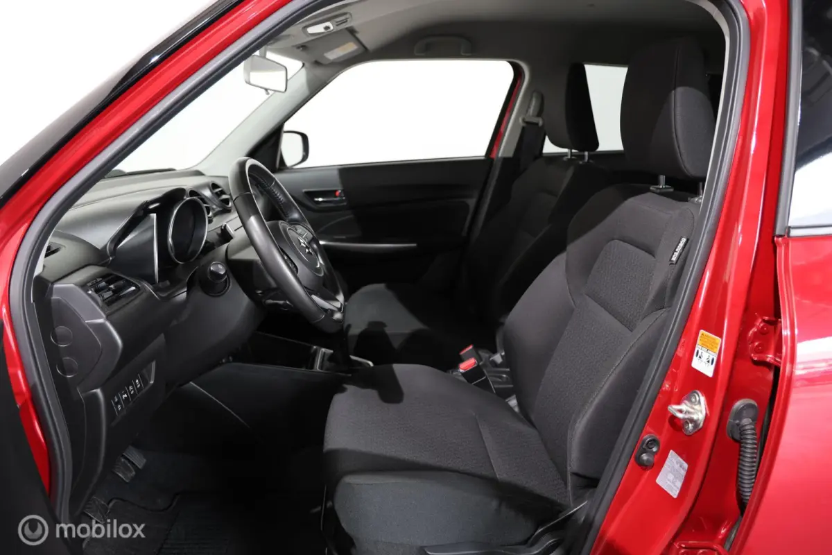 1.2 Comfort Smart Hybrid - Stoelverwarming - Camera - Navigatie