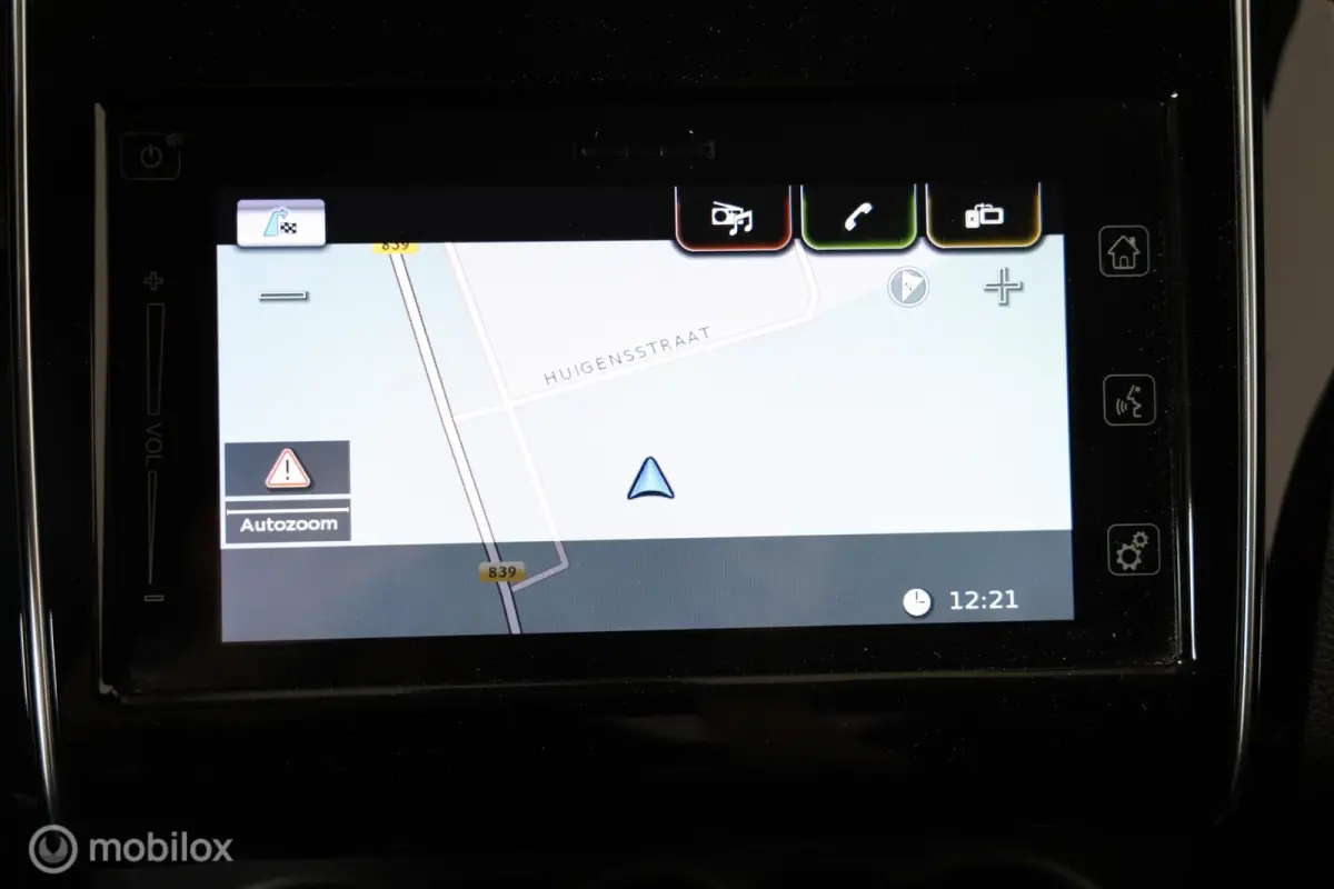 1.2 Comfort Smart Hybrid - Stoelverwarming - Camera - Navigatie
