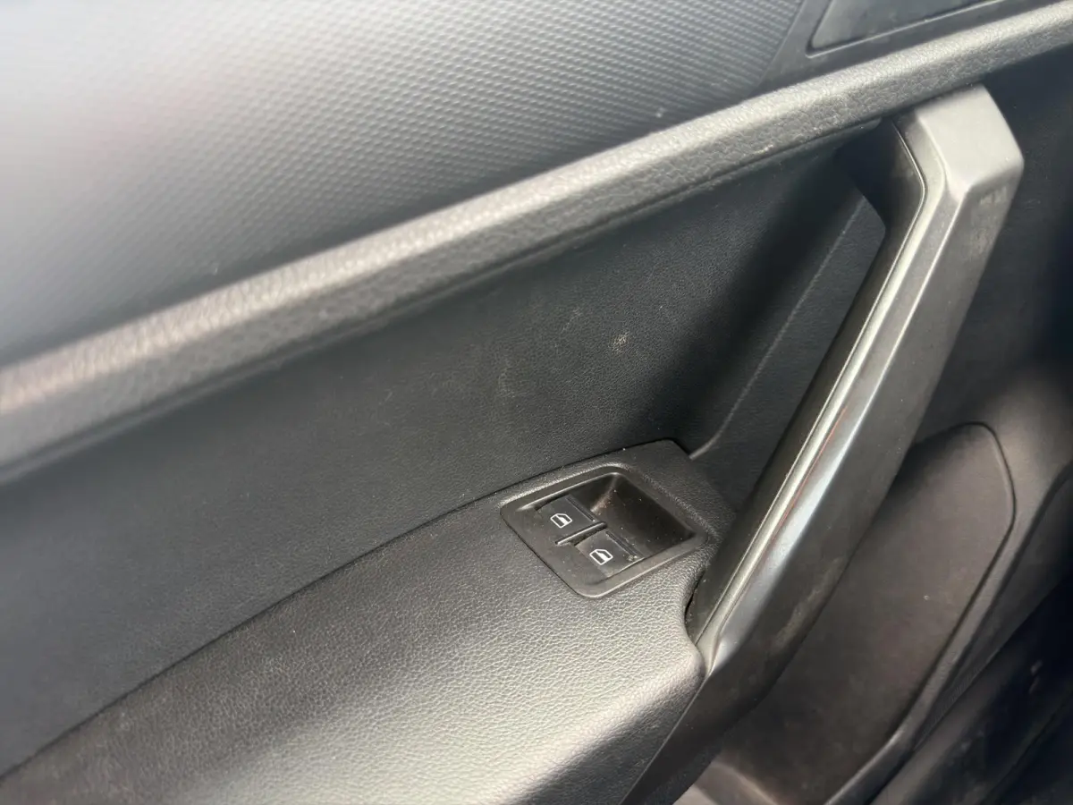 1.6 TDI L1H1 CarPlay Camera Airco