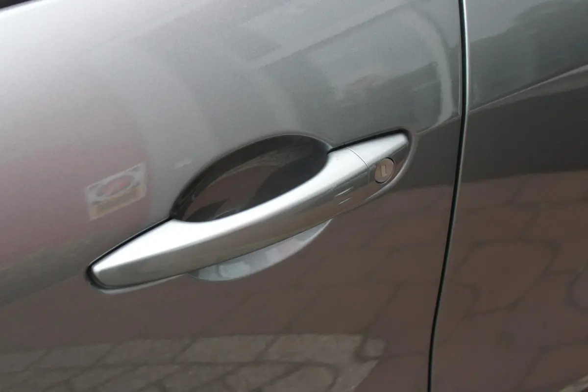 ELETTRICA SPECIALE 156PK 54 kWh | WARMTEPOMP | TECHNOLOGIE PAKKET (O.A. FULL LED ADAPTIVE MATRIX KOPLAMPEN/DODEHOEK DETECTIE/DRAADLOZE TELEFOONLADER/ACHTERUITRIJ CAMERA/PARKEERSENSOREN VOOR,
