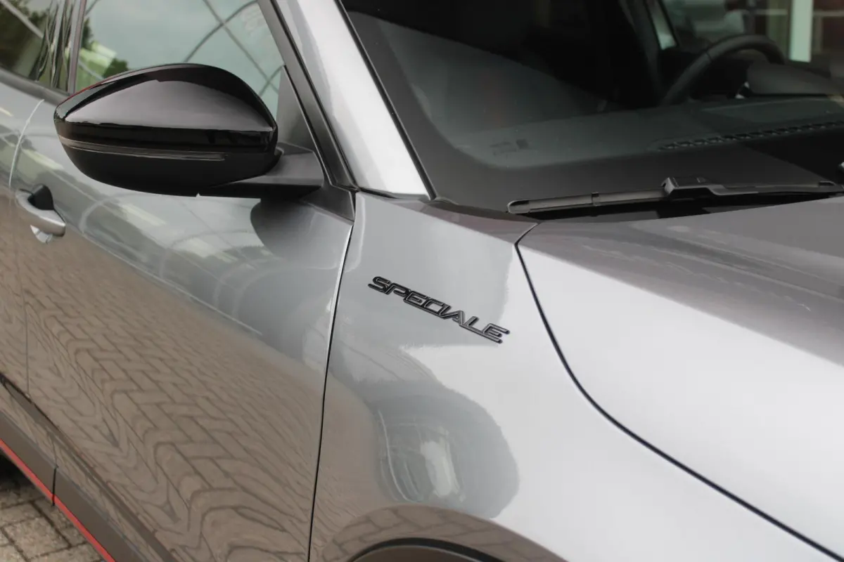 ELETTRICA SPECIALE 156PK 54 kWh | WARMTEPOMP | TECHNOLOGIE PAKKET (O.A. FULL LED ADAPTIVE MATRIX KOPLAMPEN/DODEHOEK DETECTIE/DRAADLOZE TELEFOONLADER/ACHTERUITRIJ CAMERA/PARKEERSENSOREN VOOR,