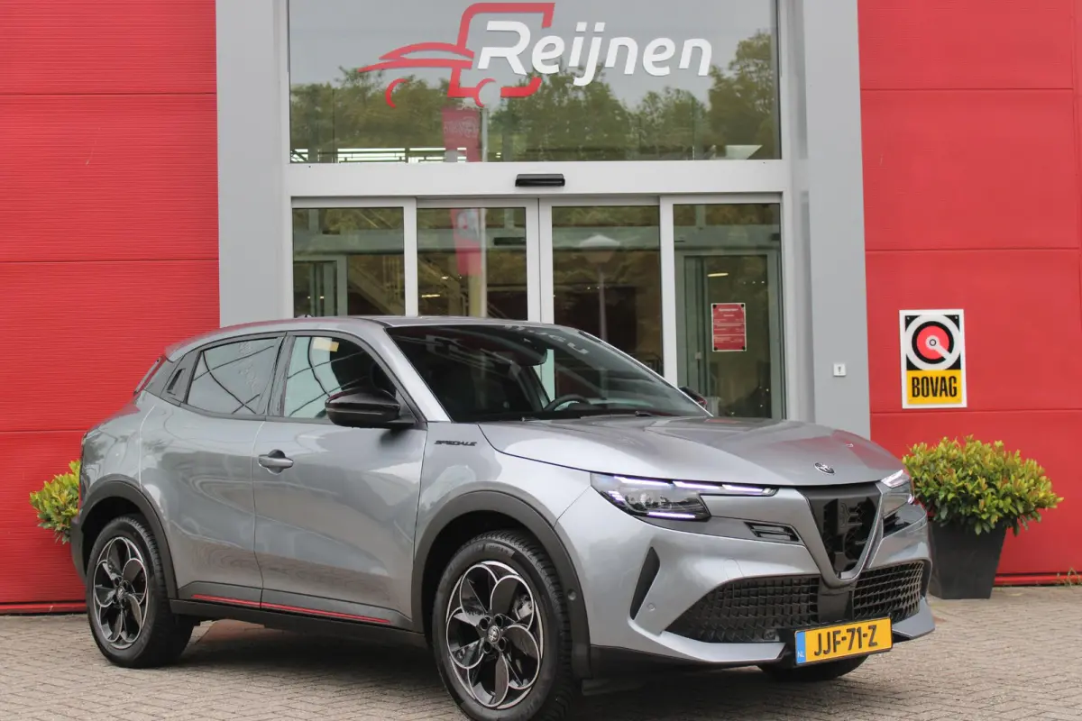 ELETTRICA SPECIALE 156PK 54 kWh | WARMTEPOMP | TECHNOLOGIE PAKKET (O.A. FULL LED ADAPTIVE MATRIX KOPLAMPEN/DODEHOEK DETECTIE/DRAADLOZE TELEFOONLADER/ACHTERUITRIJ CAMERA/PARKEERSENSOREN VOOR,