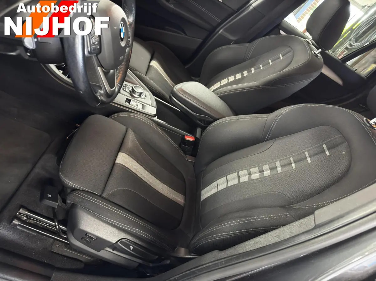 sDrive18i Executive Automaat