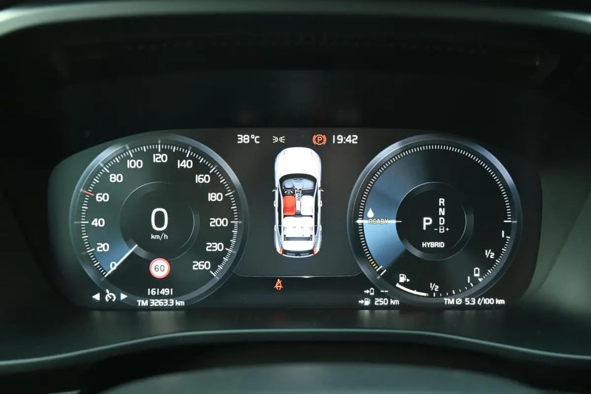 1.5 T5 R-Design|Trekhaak|Stuurverwarming|Carplay