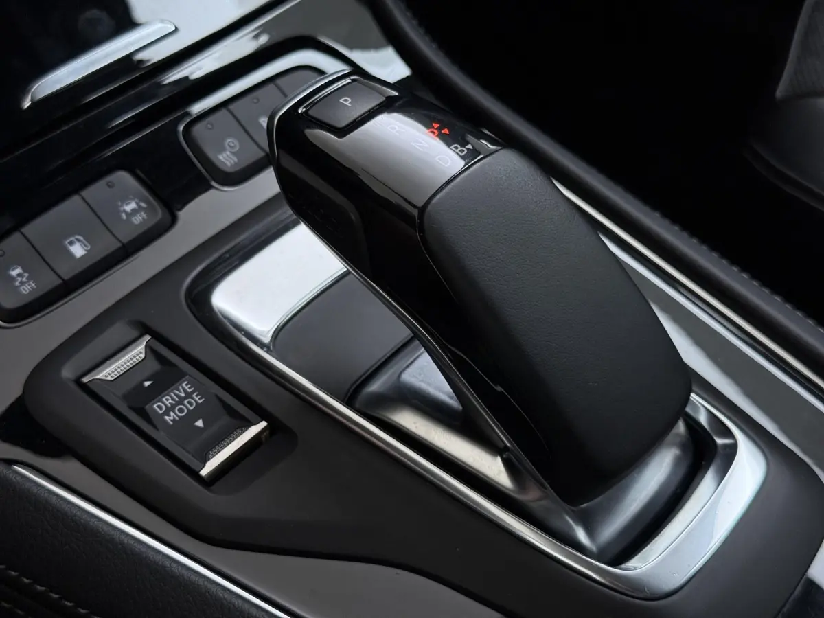1.6 Turbo Hybrid Business Edition