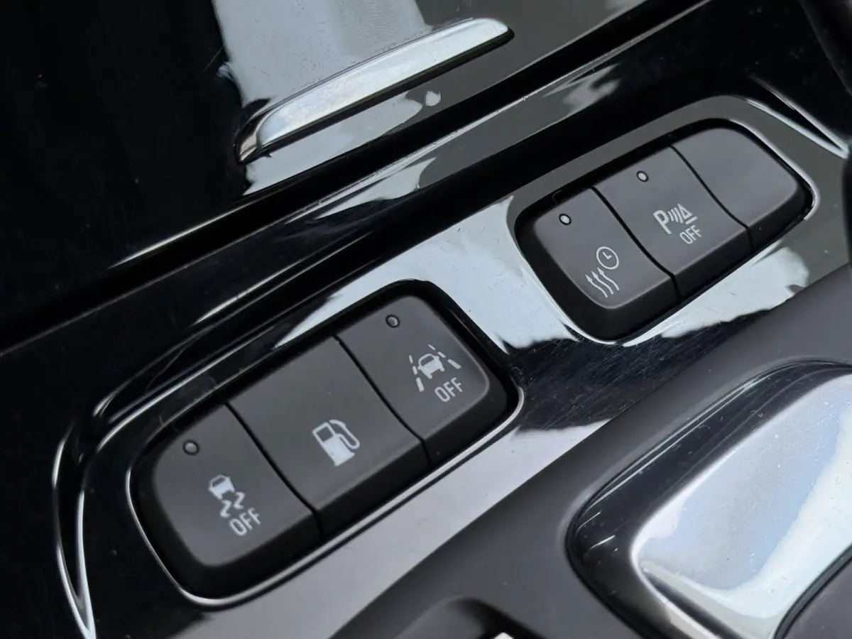 1.6 Turbo Hybrid Business Edition