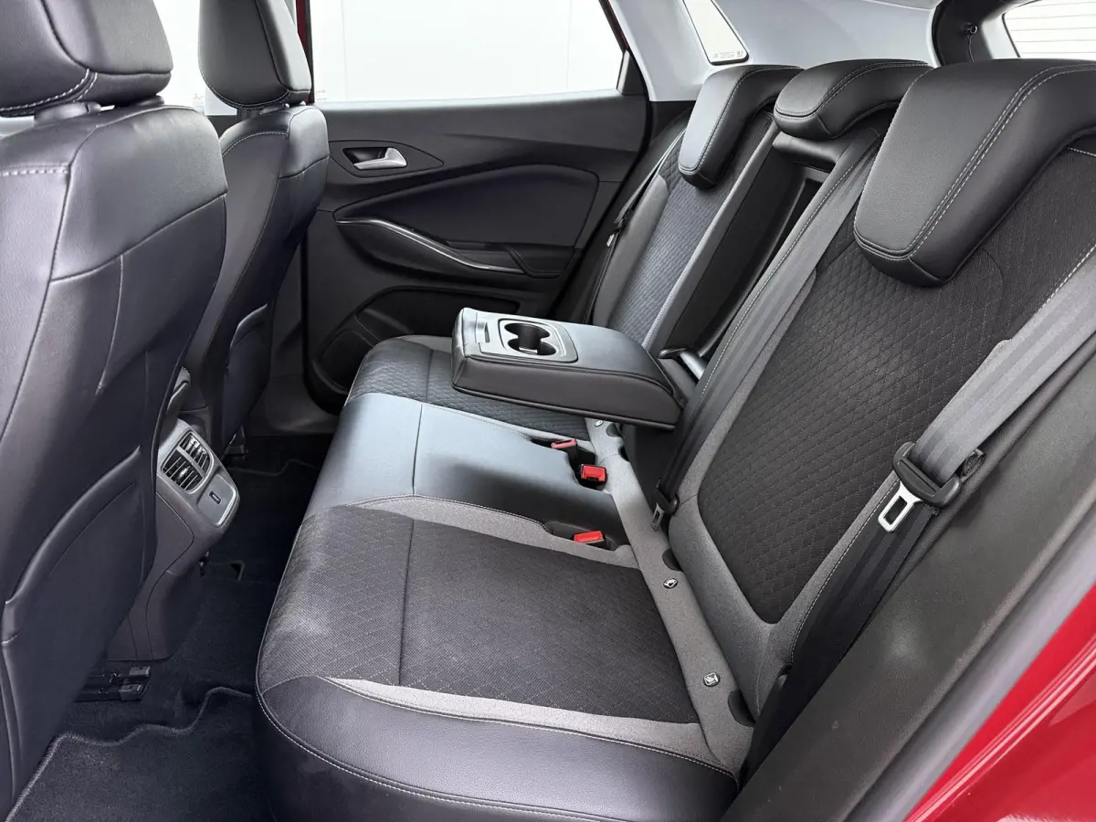 1.6 Turbo Hybrid Business Edition