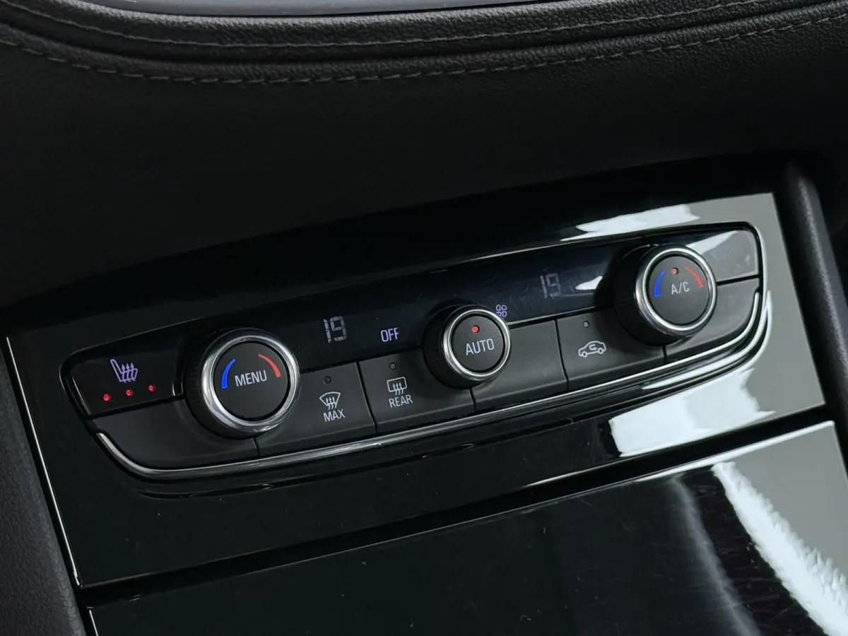 1.6 Turbo Hybrid Business Edition