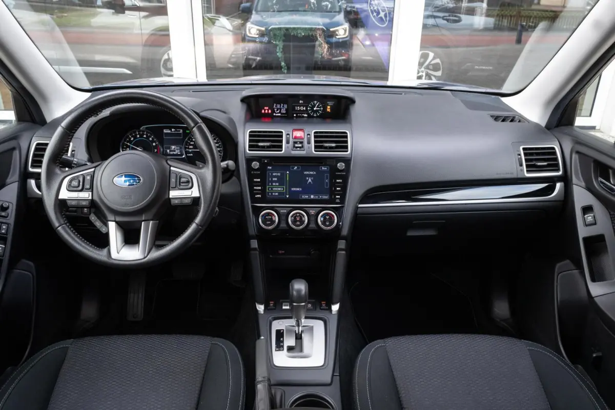 2.0 CVT Luxury | Trekhaak | Panoramadak | BI-LED |