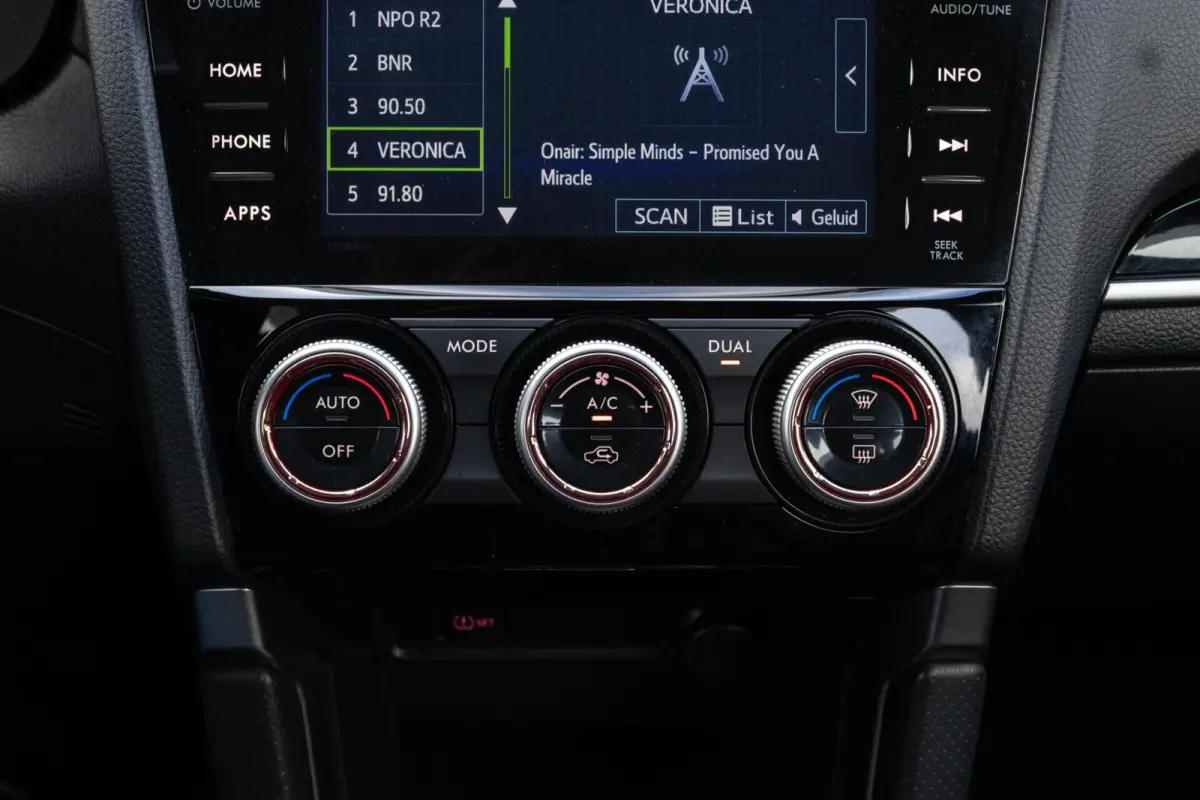 2.0 CVT Luxury | Trekhaak | Panoramadak | BI-LED |