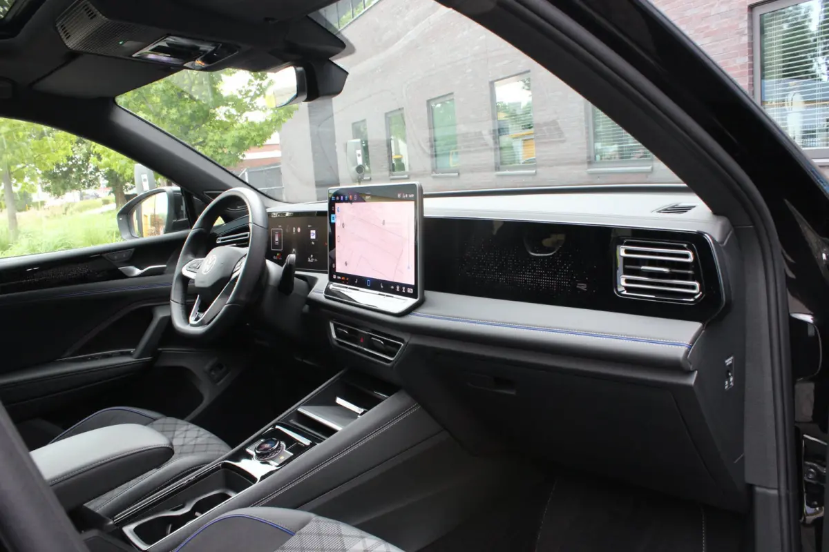 1.5 eHybrid R-Line Edition