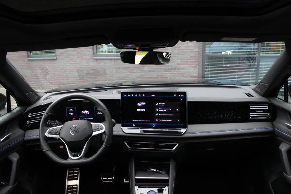 1.5 eHybrid R-Line Edition