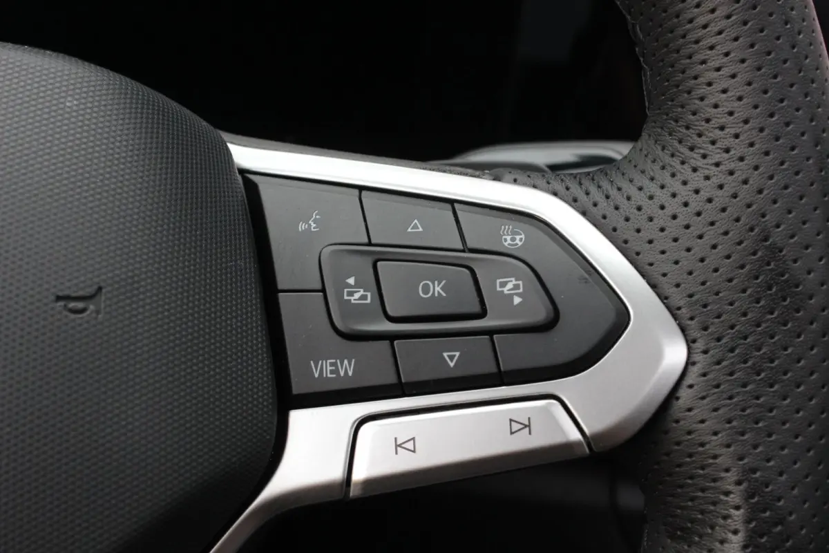 1.5 eHybrid R-Line Edition
