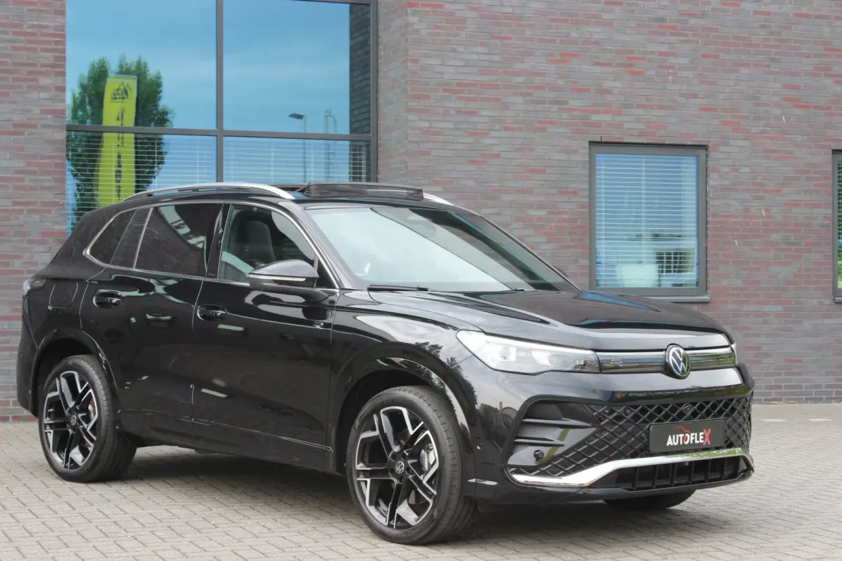 1.5 eHybrid R-Line Edition