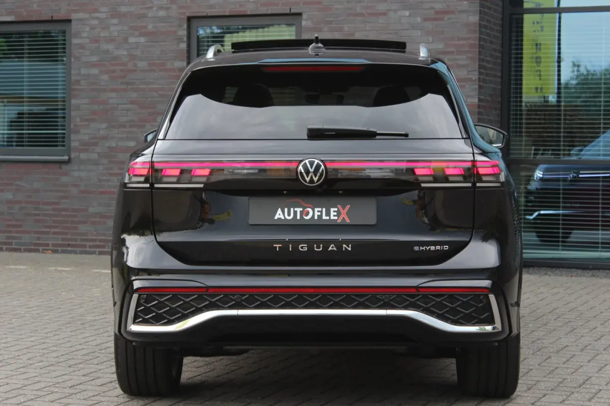 1.5 eHybrid R-Line Edition