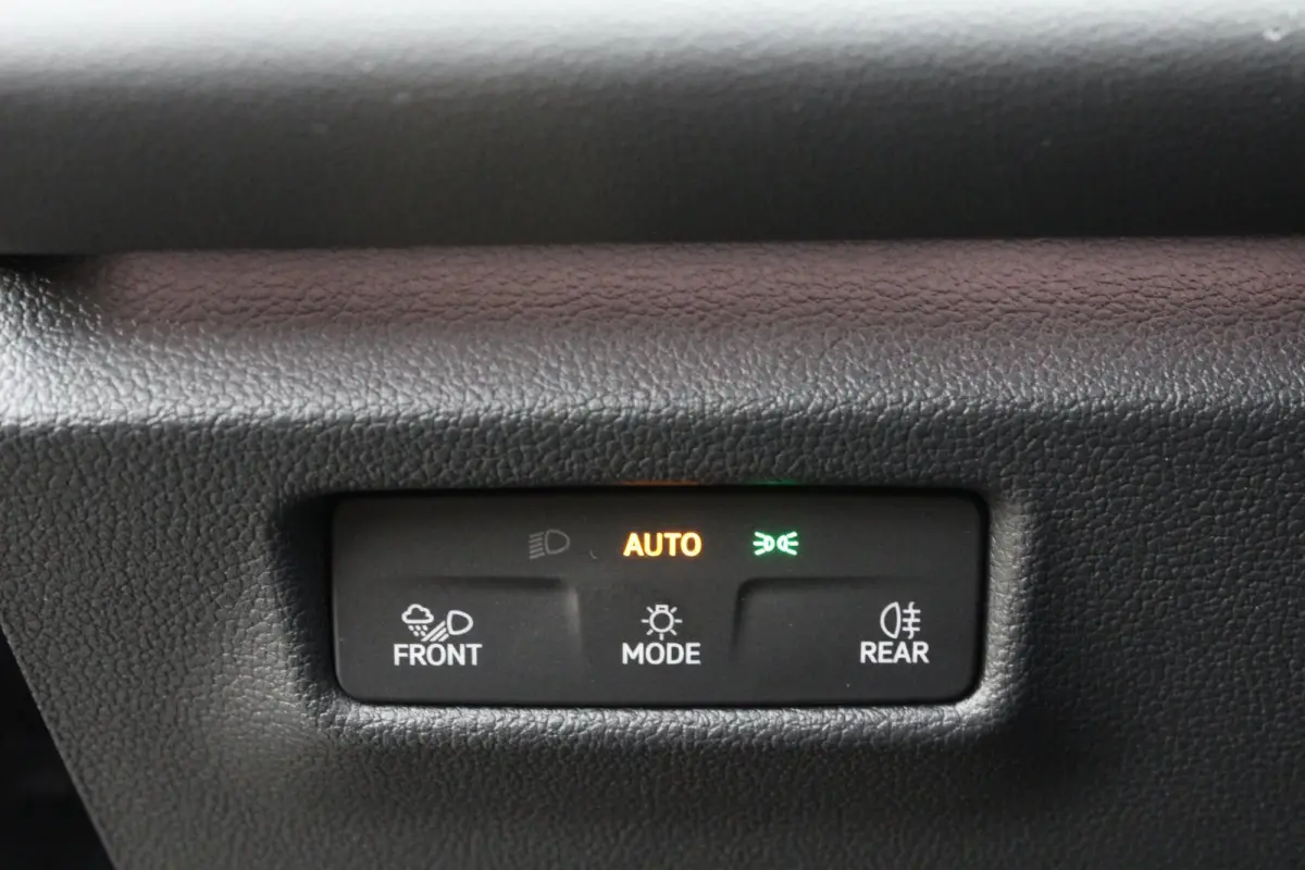 1.5 eHybrid R-Line Edition