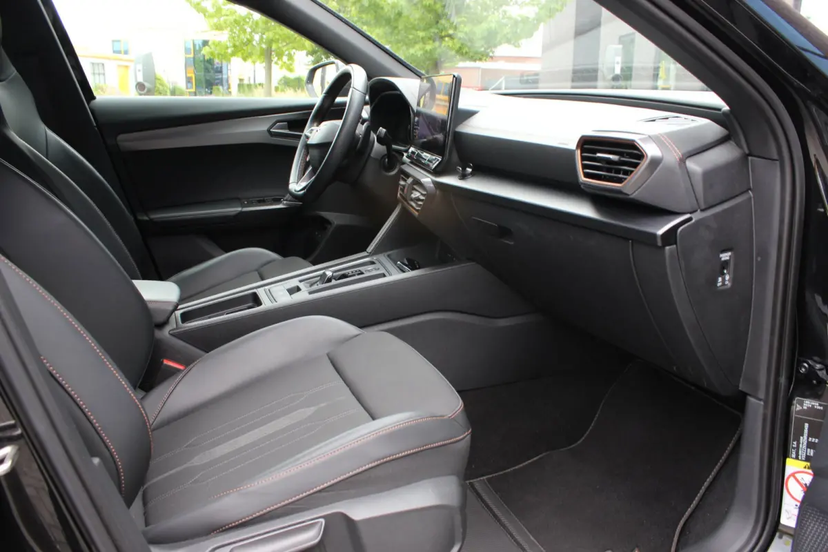 1.4 e-Hybrid Business