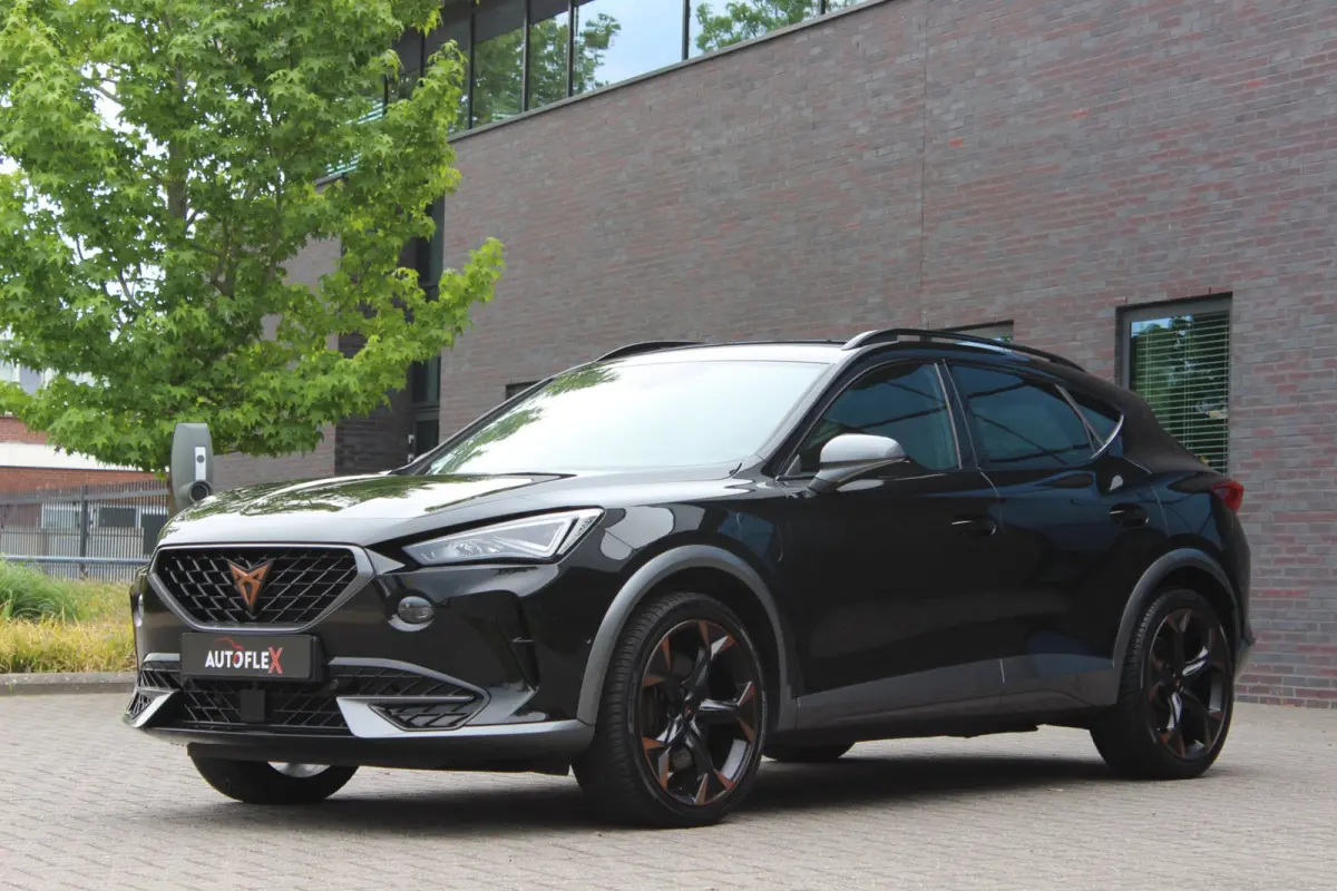 1.4 e-Hybrid Business