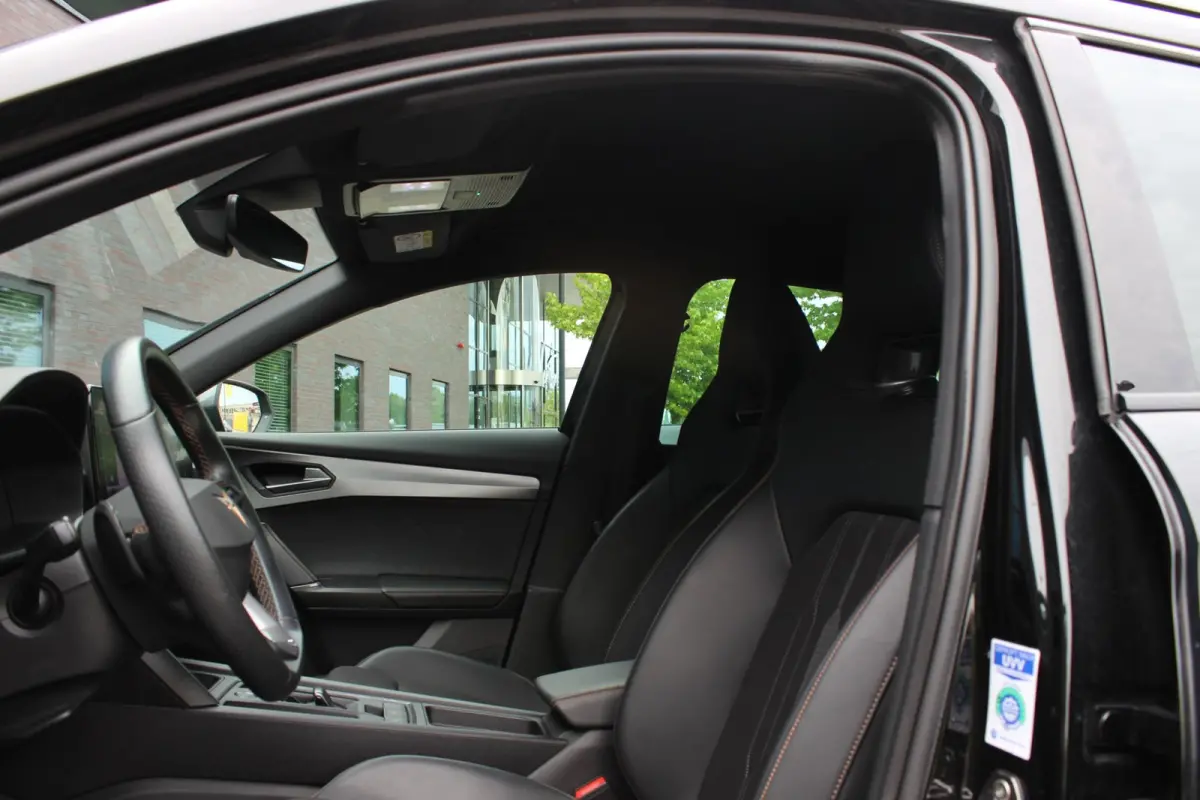 1.4 e-Hybrid Business