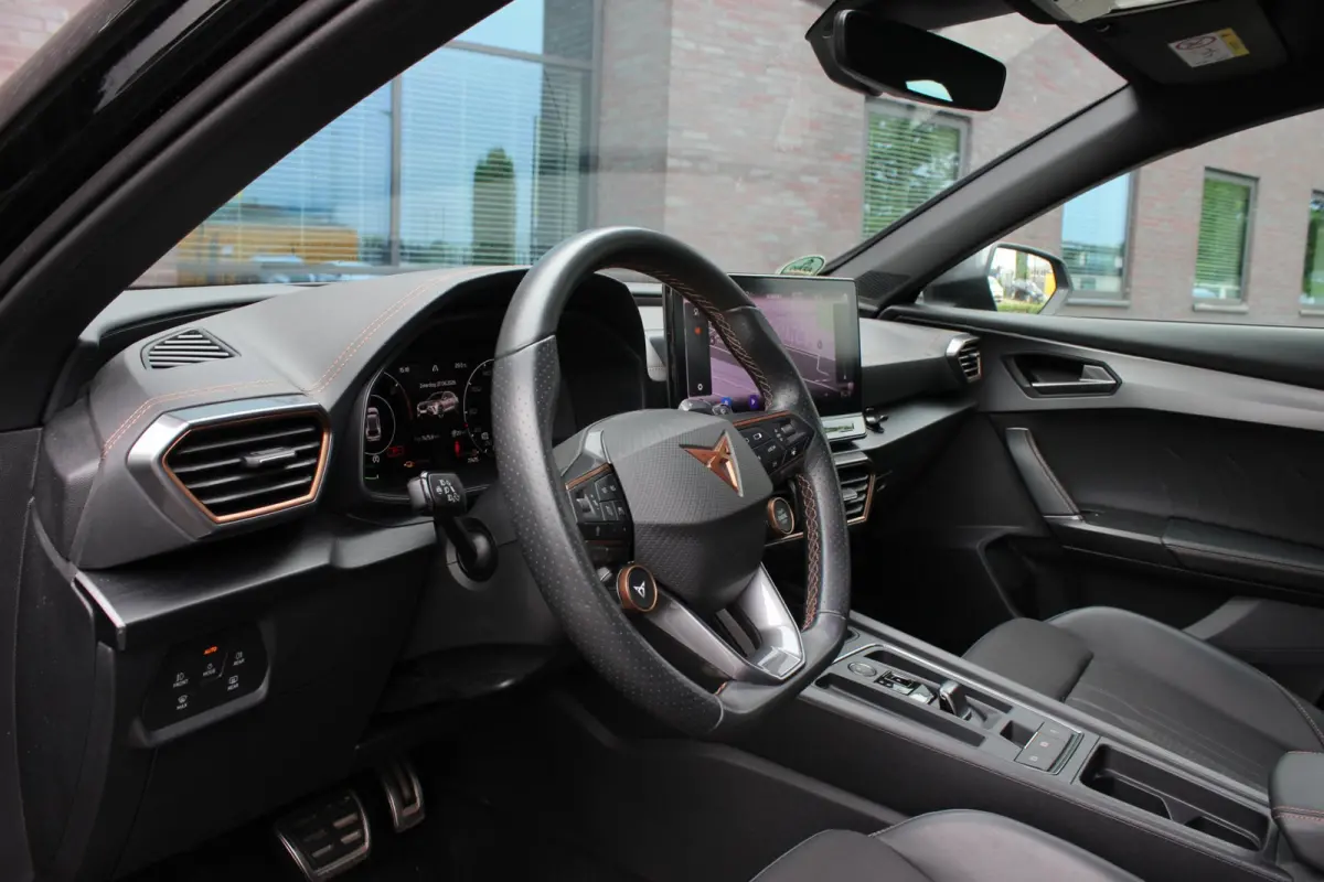 1.4 e-Hybrid Business