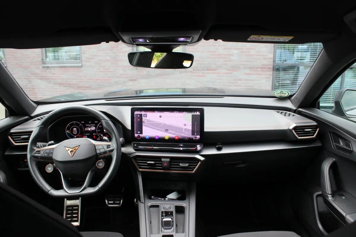 1.4 e-Hybrid Business