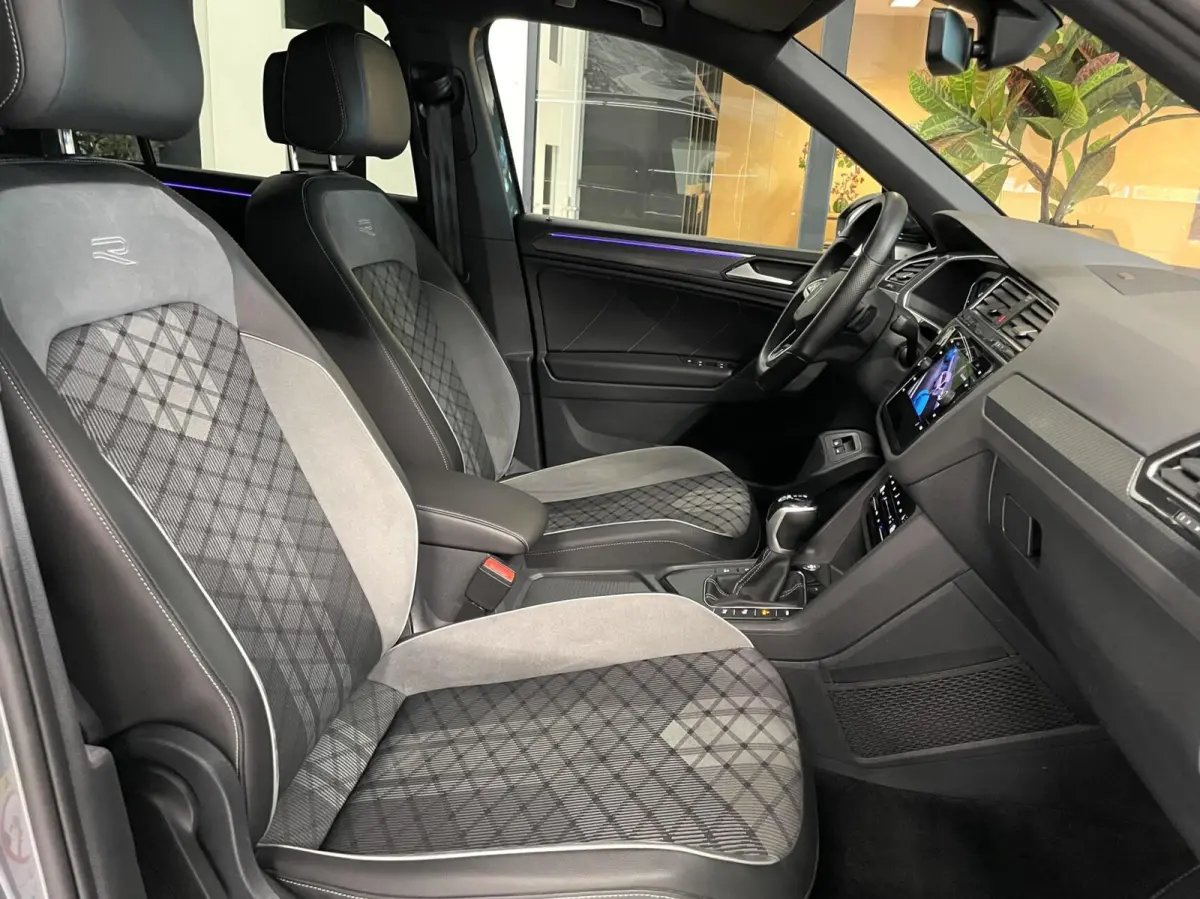 1.4 TSI eHybrid R-Line Business+ Black Style/Cam/ IQ LED/ Keyless