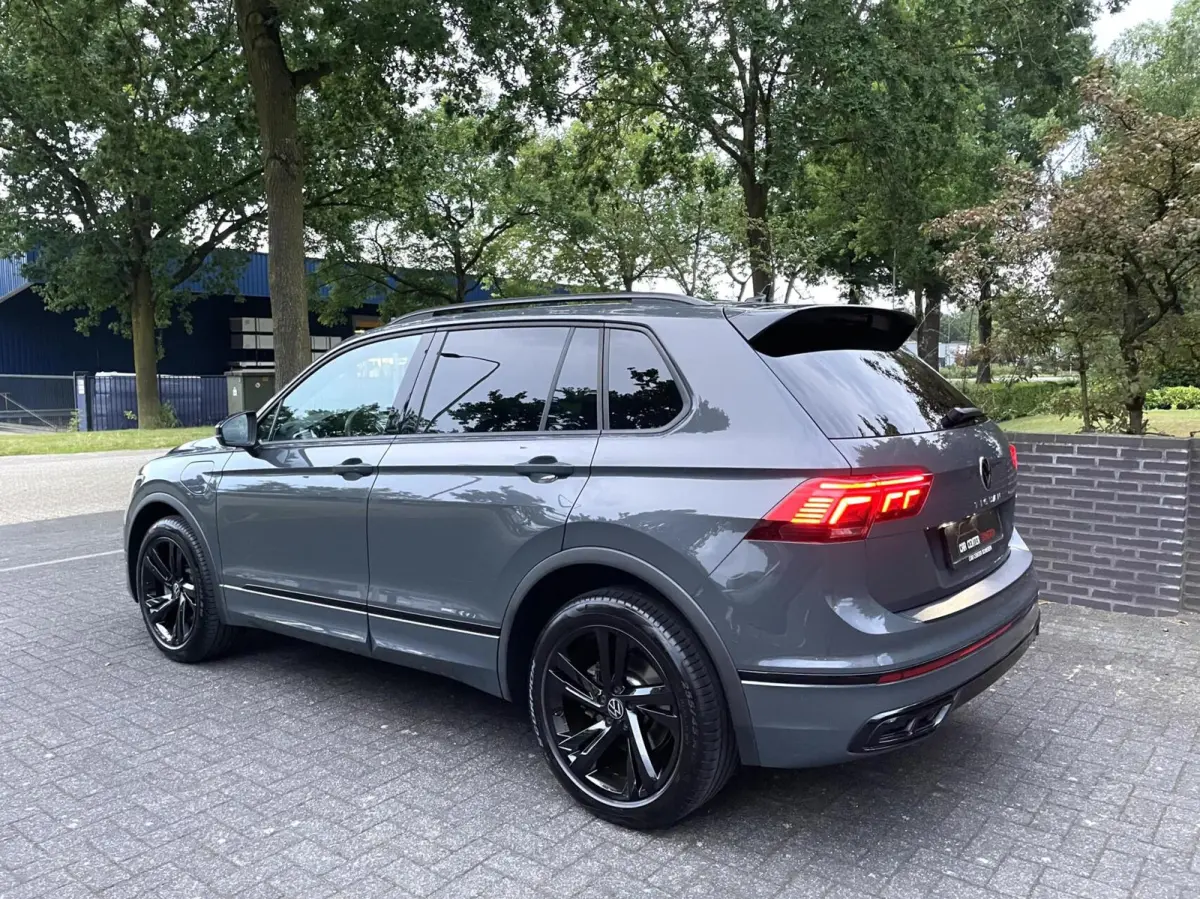 1.4 TSI eHybrid R-Line Business+ Black Style/Cam/ IQ LED/ Keyless