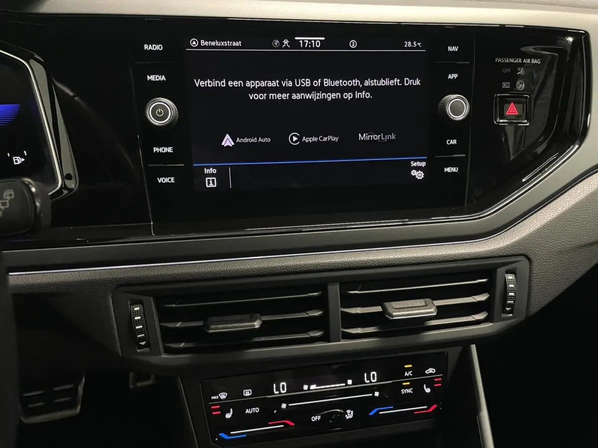 1.5 TSI R-Line Black Style/ Cam/ IQ LED/ 18''LMV/ Ascot Grey