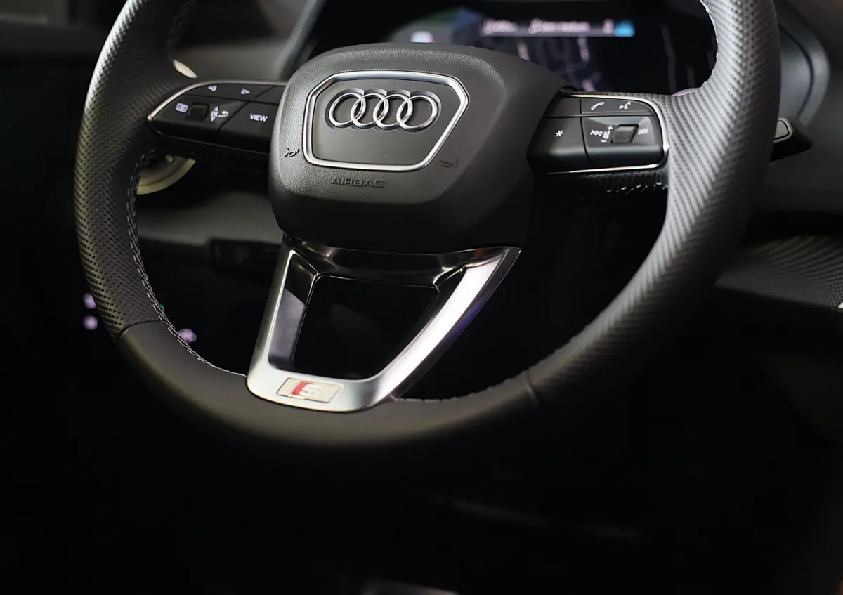 35 TFSI S Line / 150 PK / AUT / Virtual Cockpit / Navi / ACC / Open Panoramadak / Ecc / Led / Pdc / Trekhaak / 18 Inch