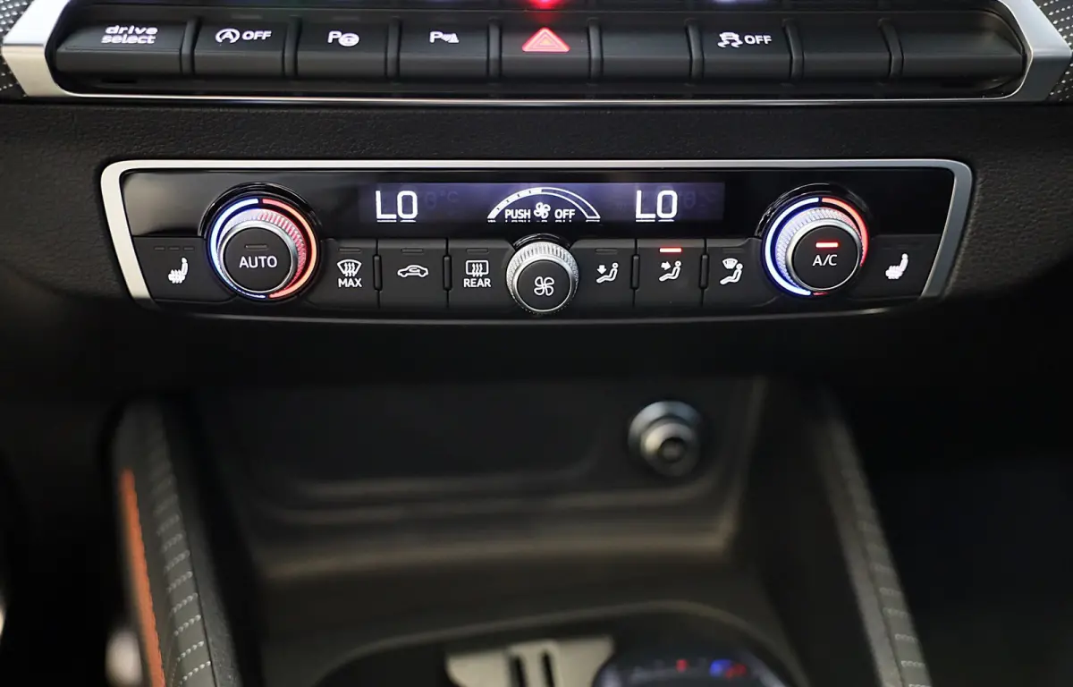 35 TFSI S Line / 150 PK / AUT / Virtual Cockpit / Navi / ACC / Open Panoramadak / Ecc / Led / Pdc / Trekhaak / 18 Inch