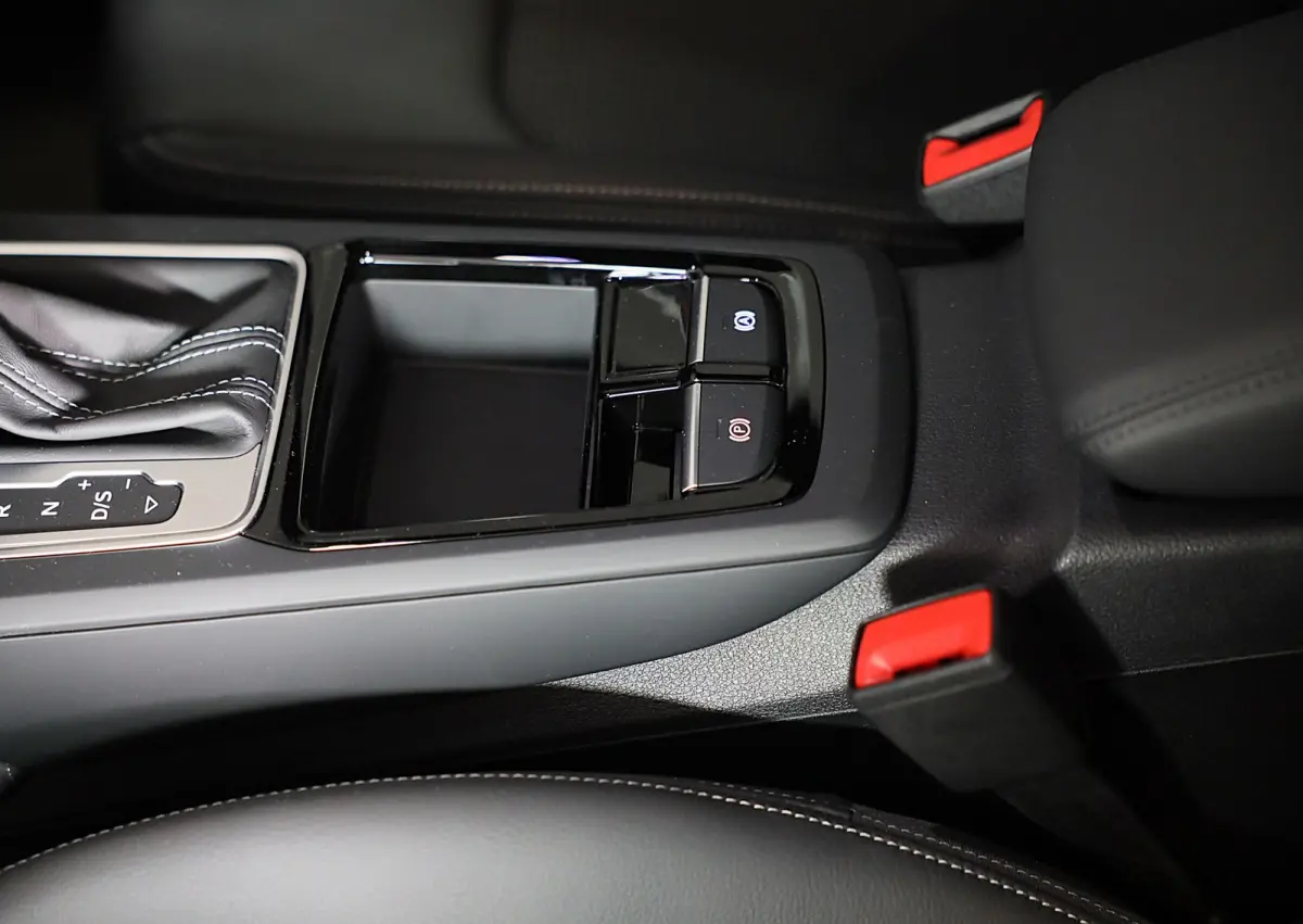 35 TFSI S Line / 150 PK / AUT / Virtual Cockpit / Navi / ACC / Open Panoramadak / Ecc / Led / Pdc / Trekhaak / 18 Inch