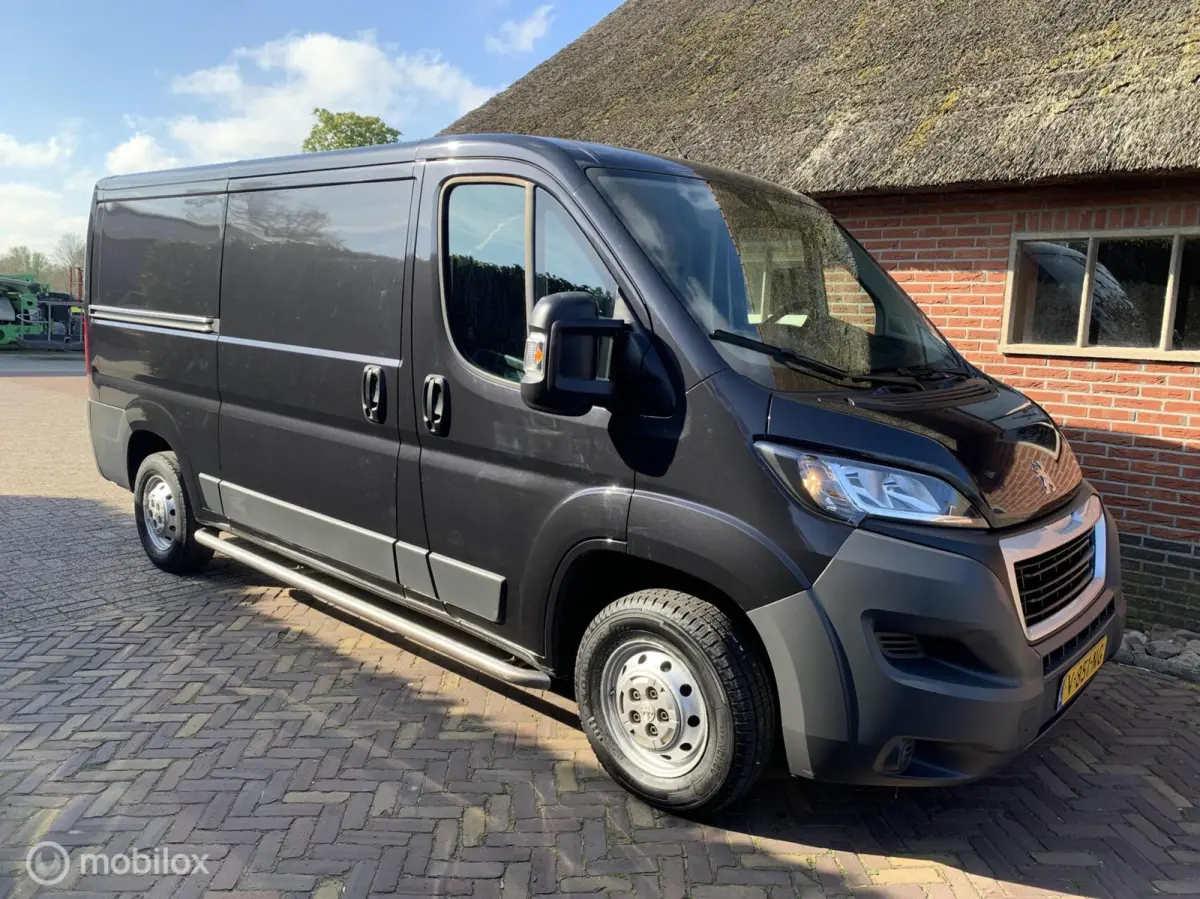 Bestel 330 2.0 BlueHDI L2H1 Pro