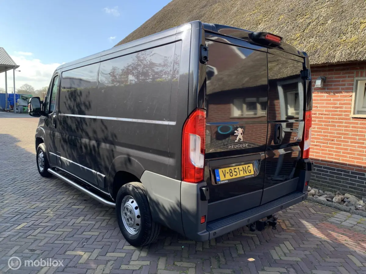 Bestel 330 2.0 BlueHDI L2H1 Pro