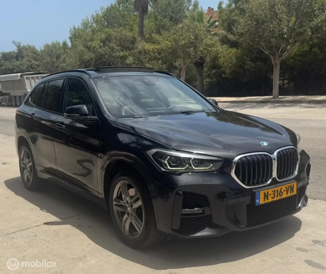 xDrive20i M Sport | Panoramadak | Head-Up Display