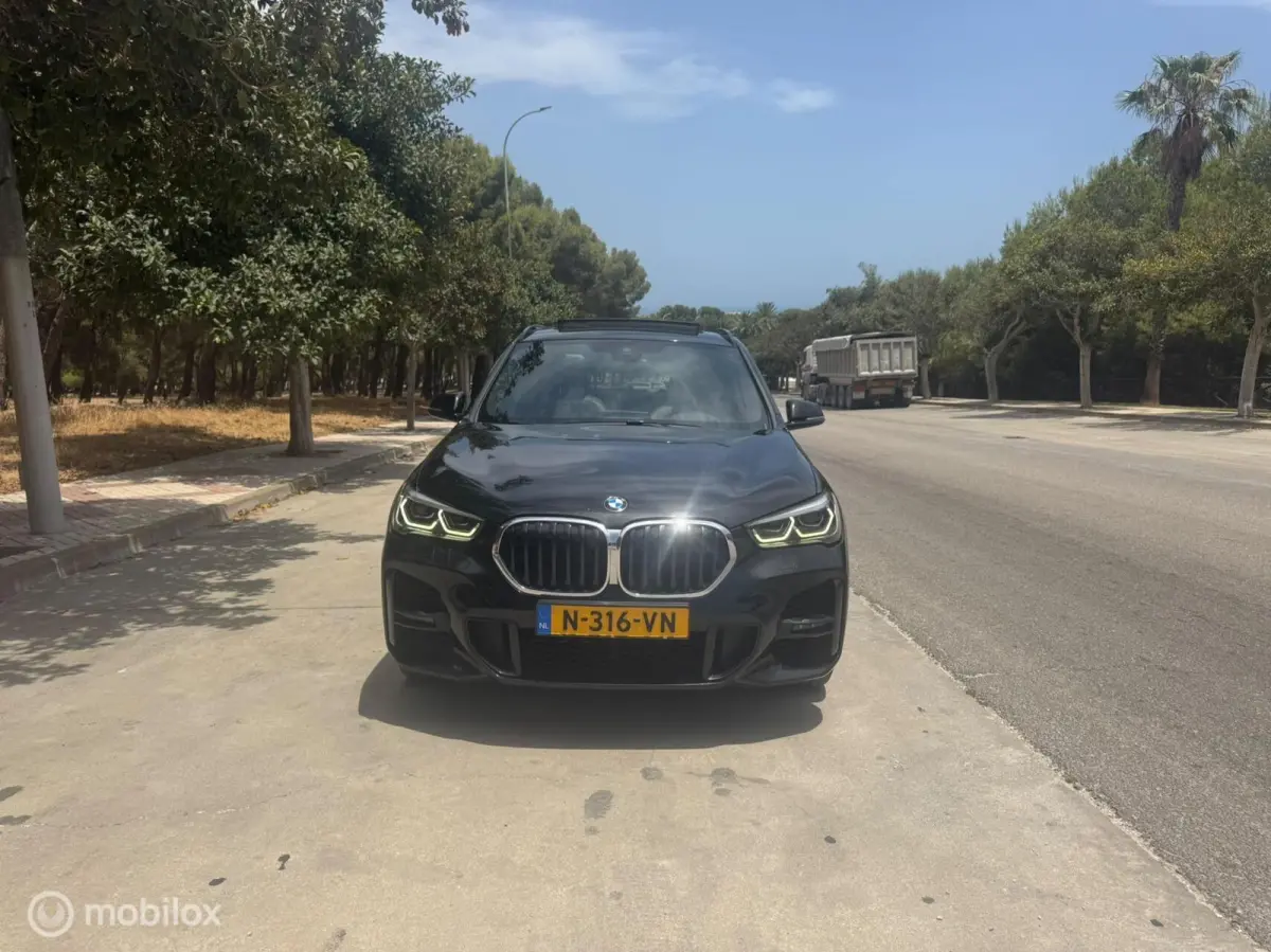 xDrive20i M Sport | Panoramadak | Head-Up Display