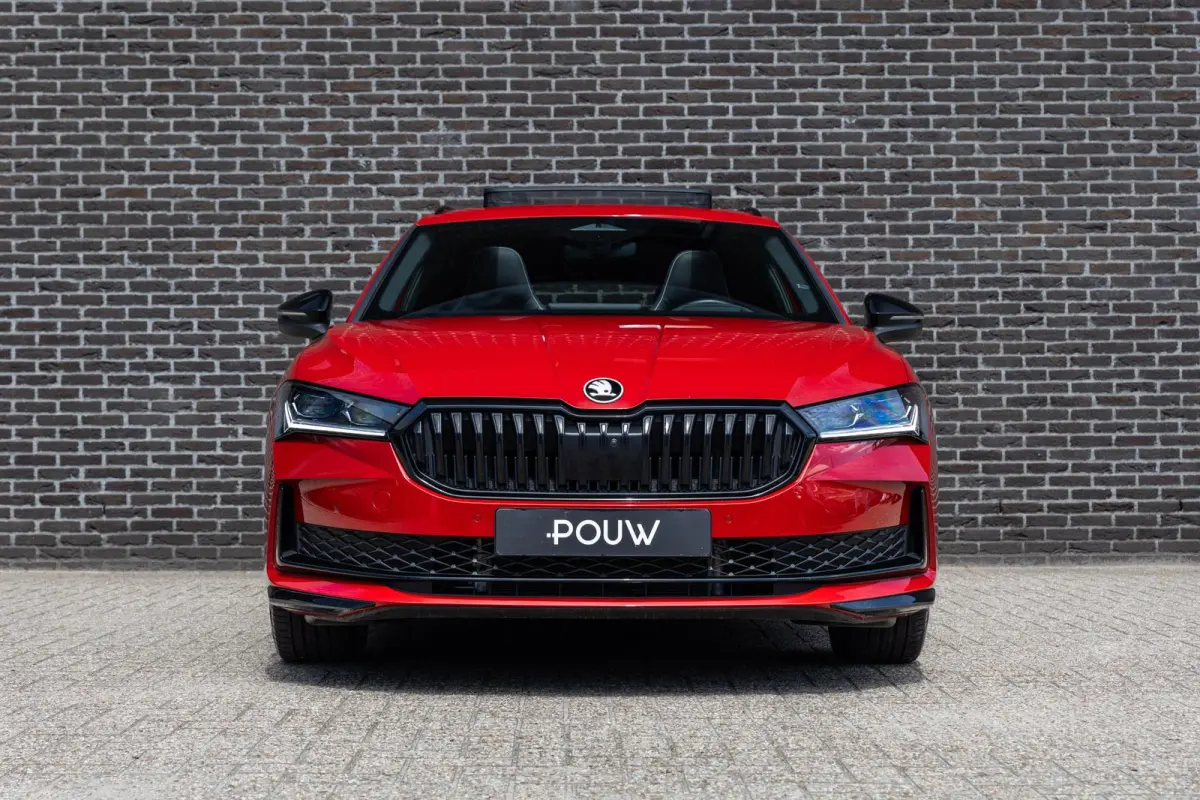 1.5 TSI 204pk PHEV Sportline Business | Panoramadak | Head-up Display | Stoelkoeling