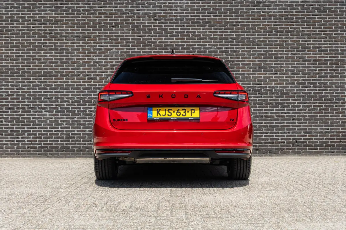 1.5 TSI 204pk PHEV Sportline Business | Panoramadak | Head-up Display | Stoelkoeling