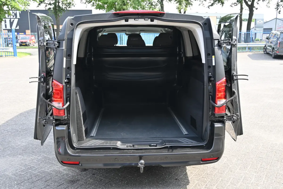 116 CDI DC L3 Pro LED, 2500 kg trekhaak, Navigatie en Smartphone integratie, Etc.
