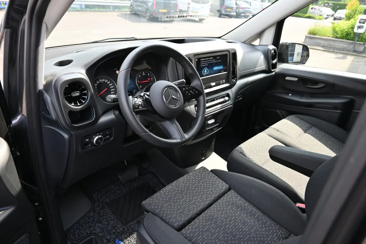 116 CDI DC L3 Pro LED, 2500 kg trekhaak, Navigatie en Smartphone integratie, Etc.