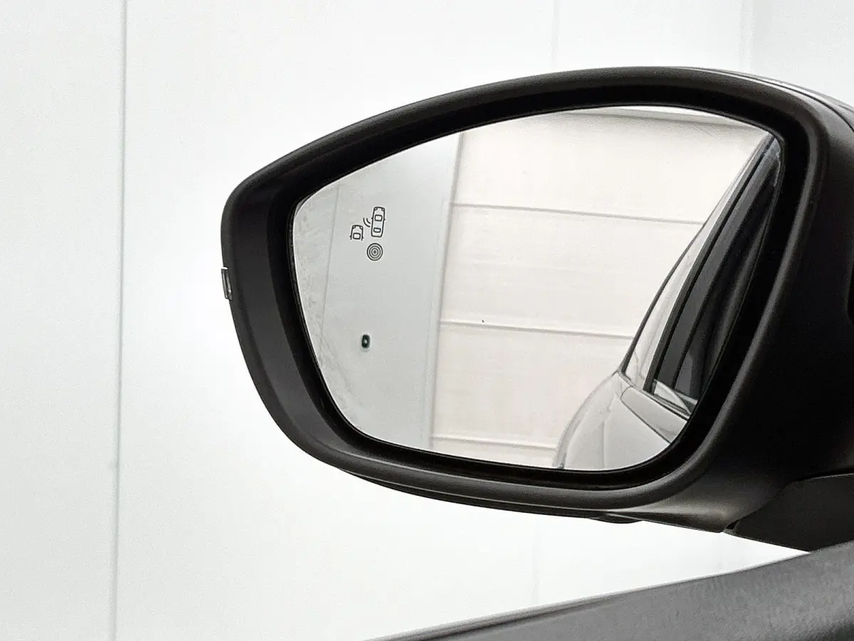 1.2 Hybrid 145pk GT Automaat | Navigatie | Camera Voor + Achter | Adaptieve Cruise Control | Climate Control | 17"LMV | Full-LED | Keyless Entry/Start |