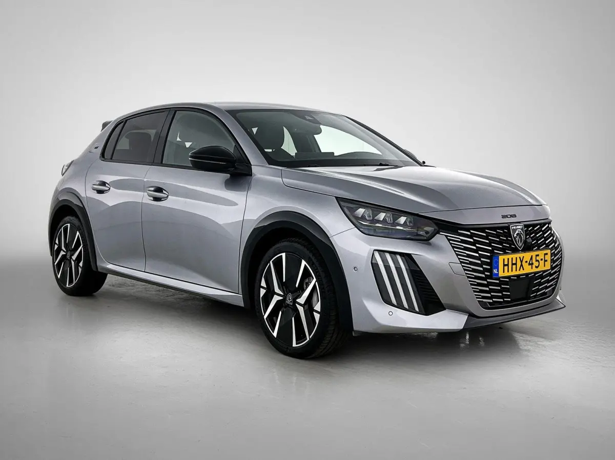 1.2 Hybrid 145pk GT Automaat | Navigatie | Camera Voor + Achter | Adaptieve Cruise Control | Climate Control | 17"LMV | Full-LED | Keyless Entry/Start |